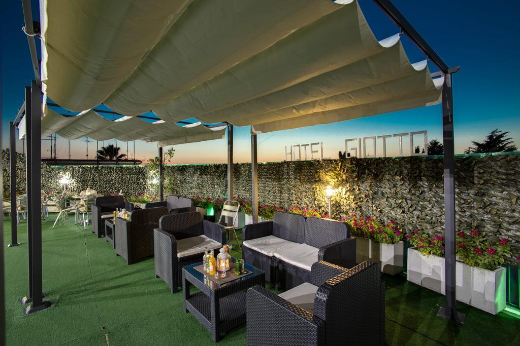 Hotel Giotto Roma Exterior foto