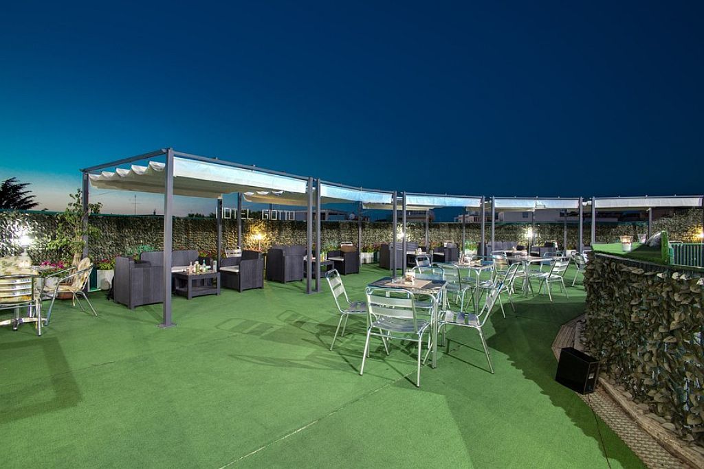 Hotel Giotto Roma Exterior foto