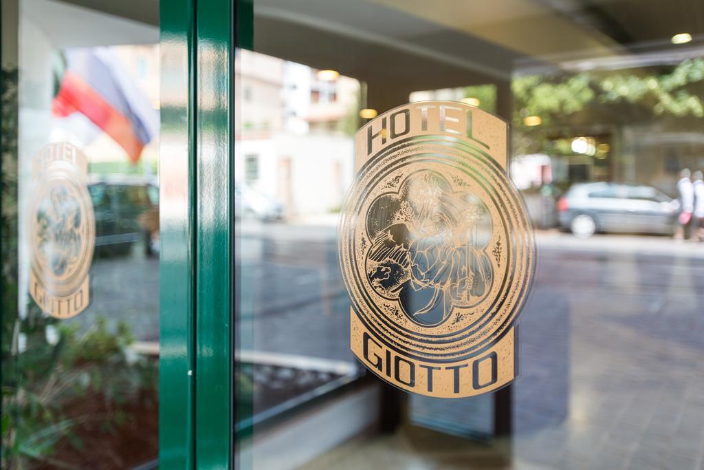 Hotel Giotto Roma Exterior foto