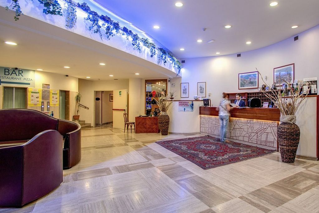 Hotel Giotto Roma Exterior foto
