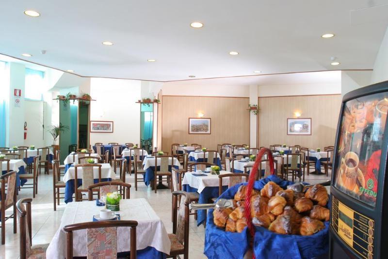 Hotel Giotto Roma Exterior foto