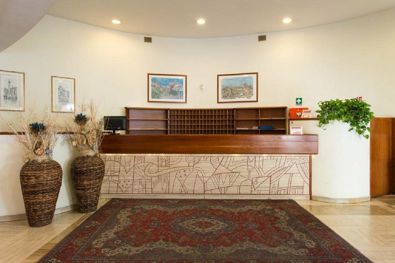 Hotel Giotto Roma Exterior foto